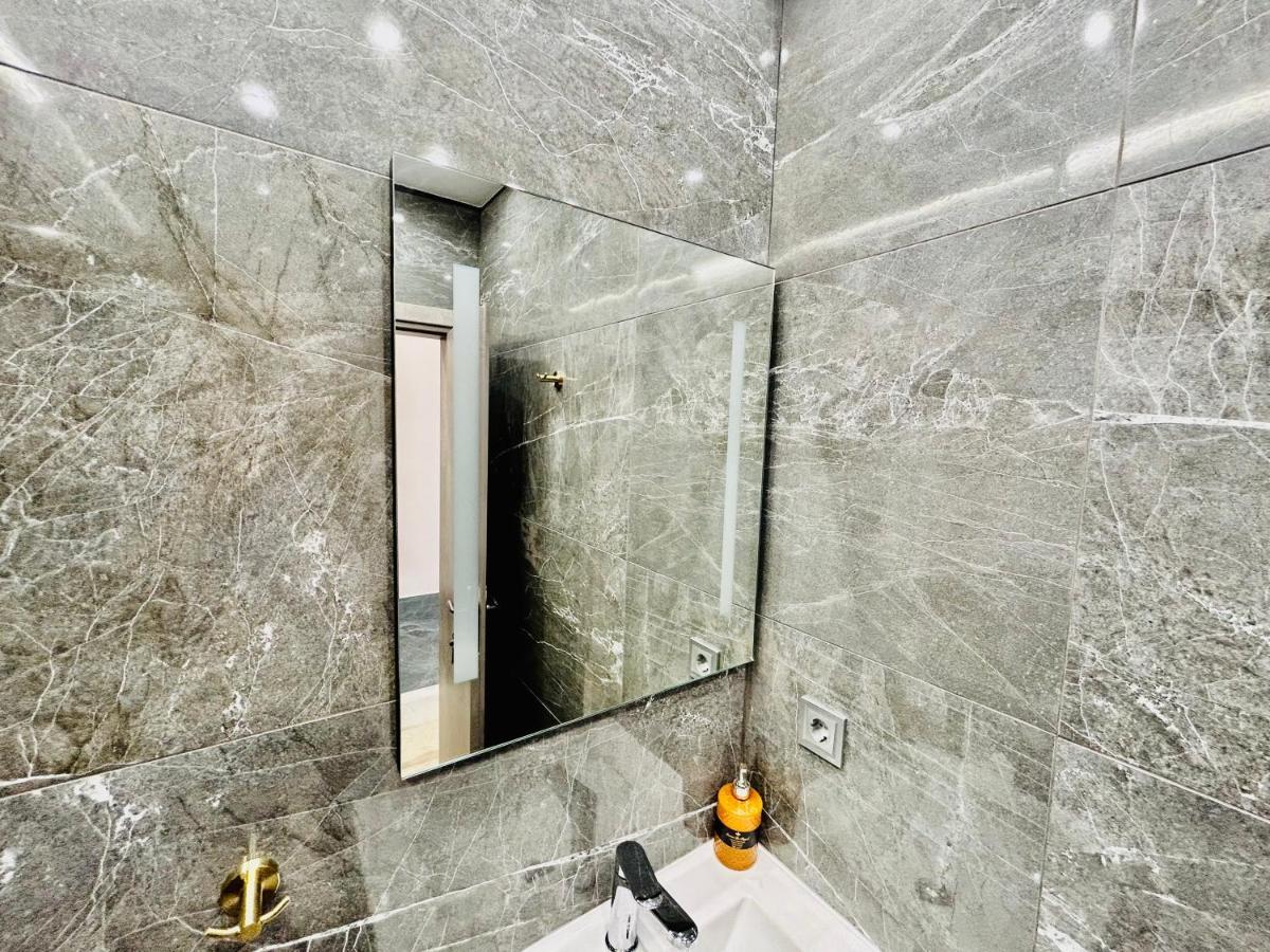 Port Twins Suites No1 Pire Dış mekan fotoğraf