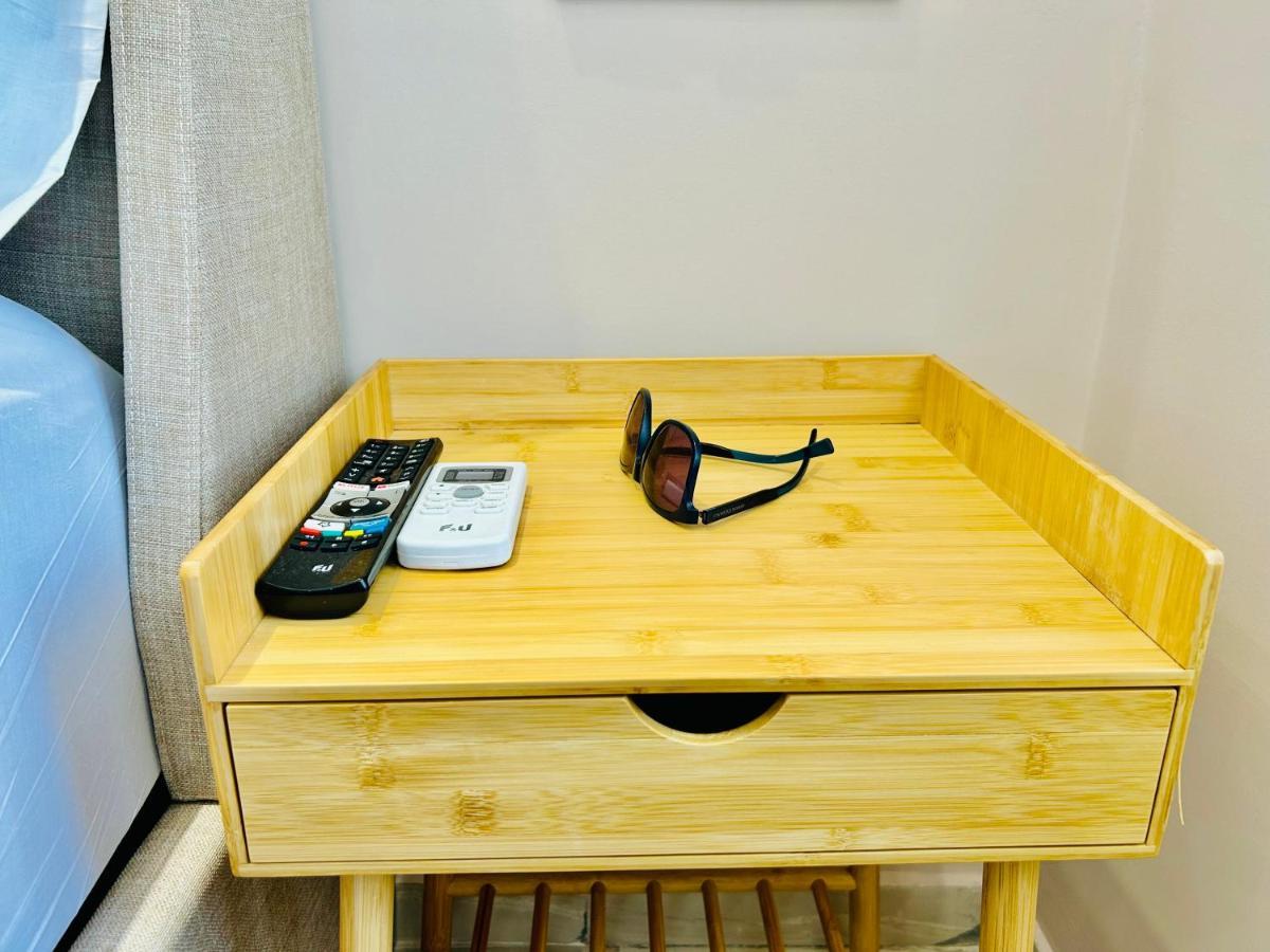 Port Twins Suites No1 Pire Dış mekan fotoğraf