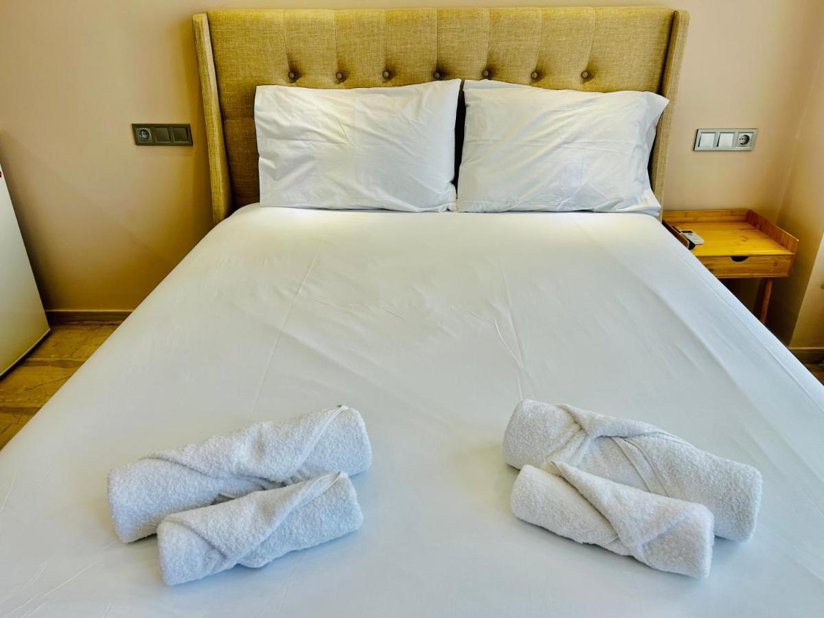 Port Twins Suites No1 Pire Dış mekan fotoğraf
