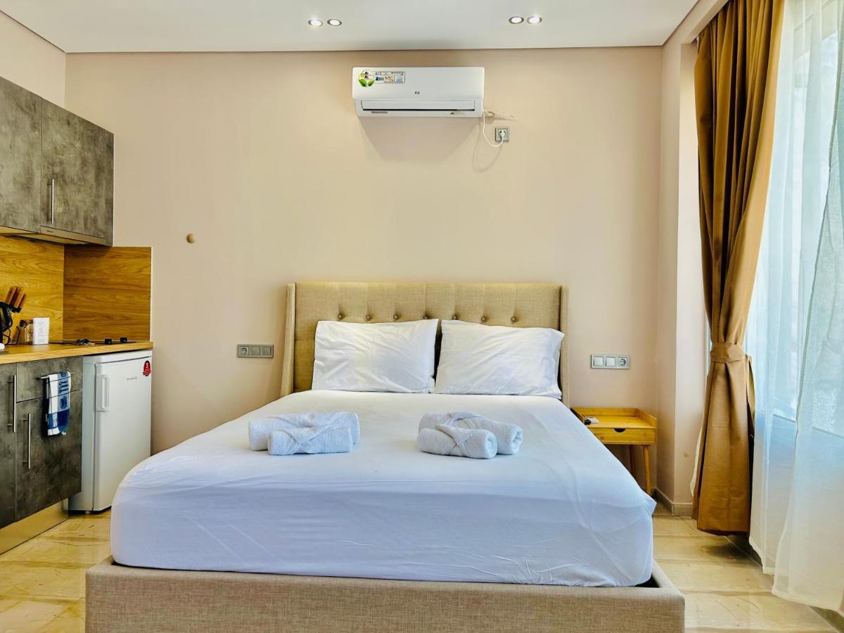 Port Twins Suites No1 Pire Dış mekan fotoğraf