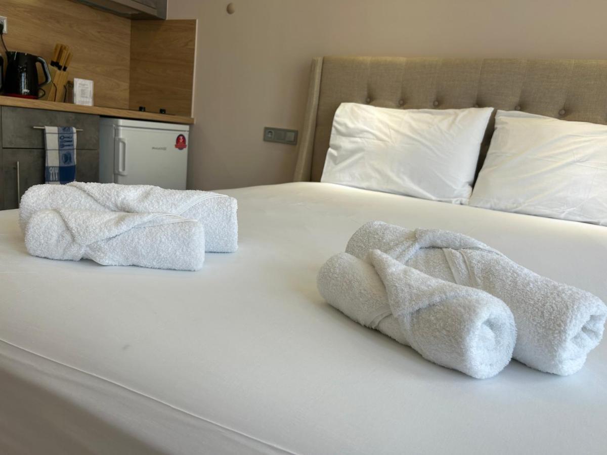 Port Twins Suites No1 Pire Dış mekan fotoğraf