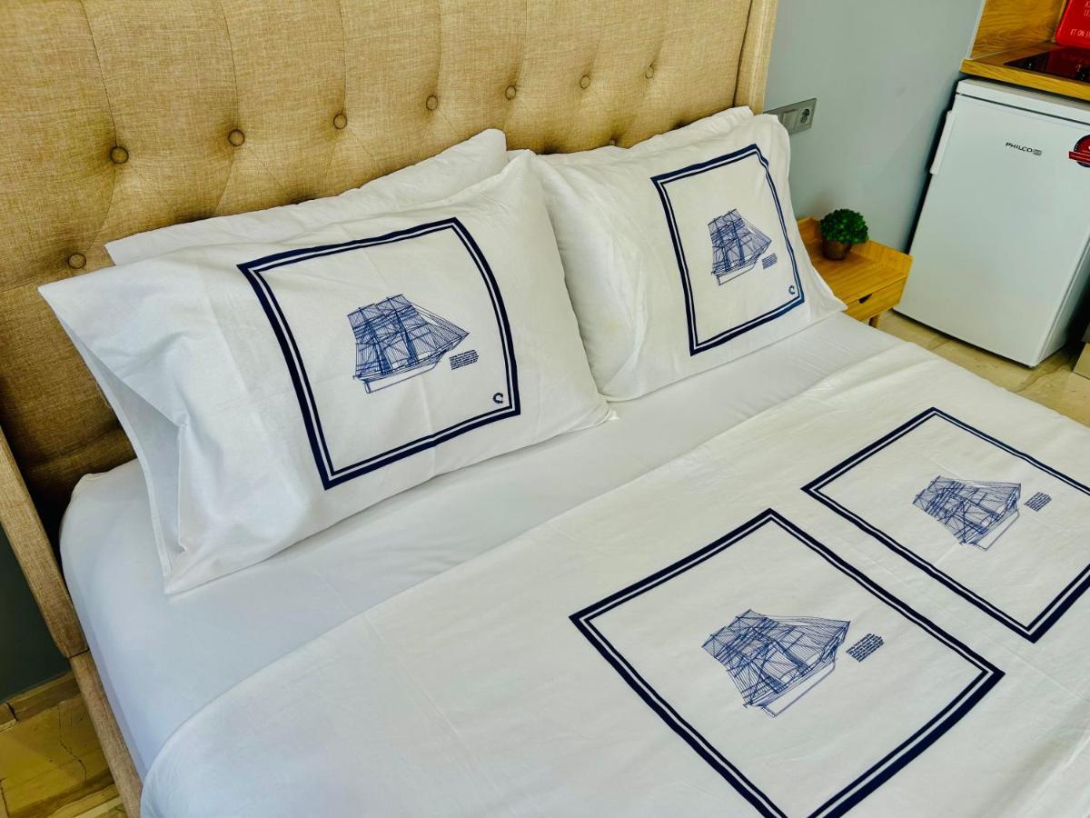 Port Twins Suites No1 Pire Dış mekan fotoğraf