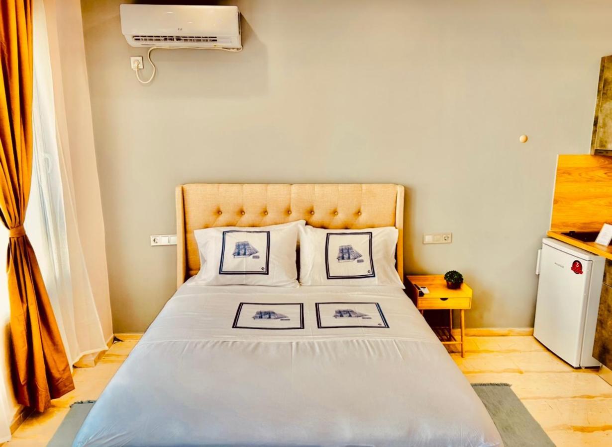Port Twins Suites No1 Pire Dış mekan fotoğraf