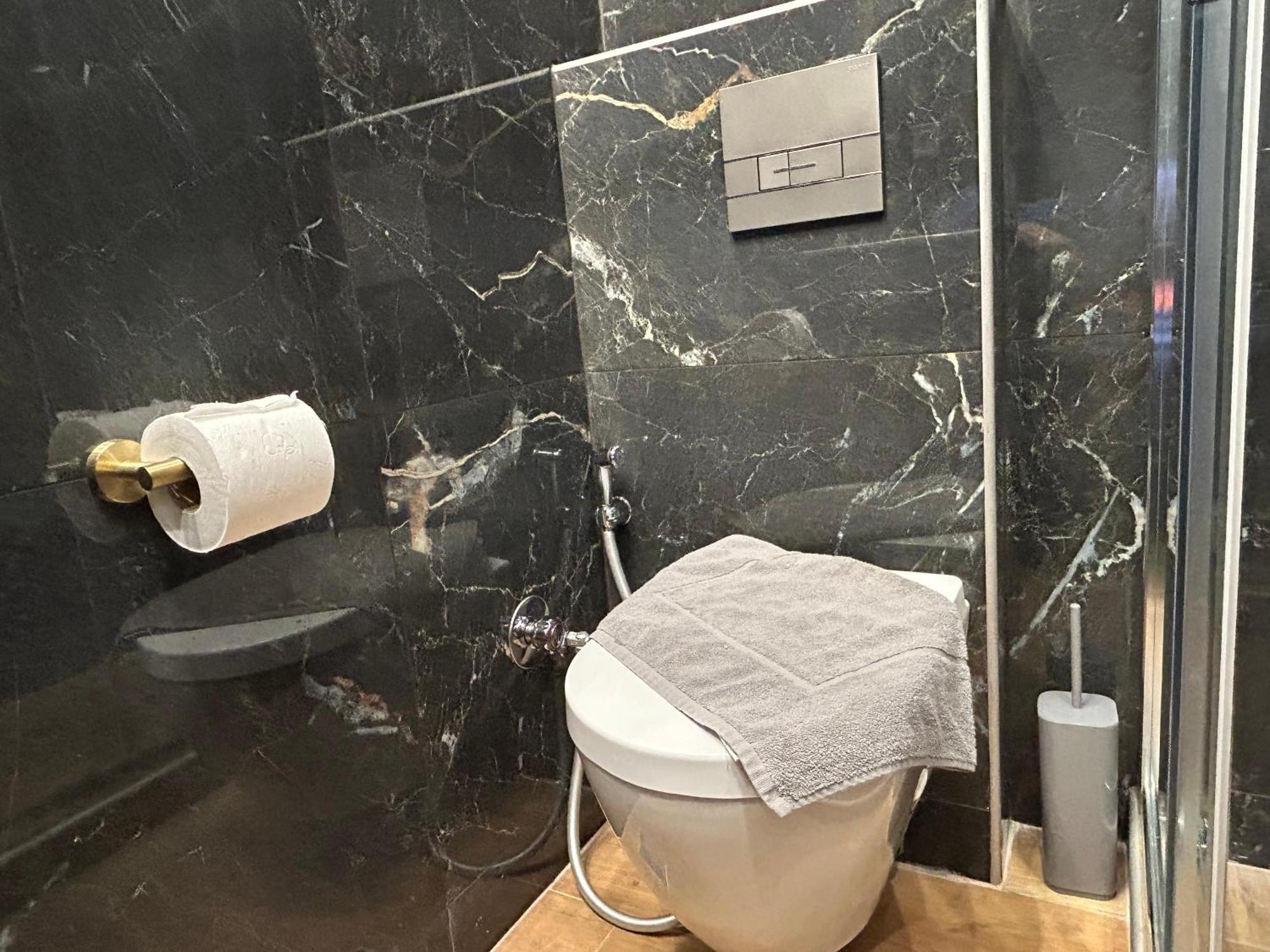 Port Twins Suites No1 Pire Dış mekan fotoğraf